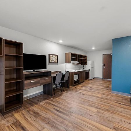 Woodspring Suites Kansas City Airport Экстерьер фото