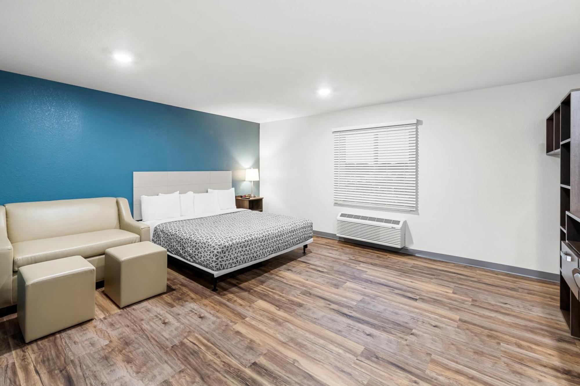 Woodspring Suites Kansas City Airport Экстерьер фото