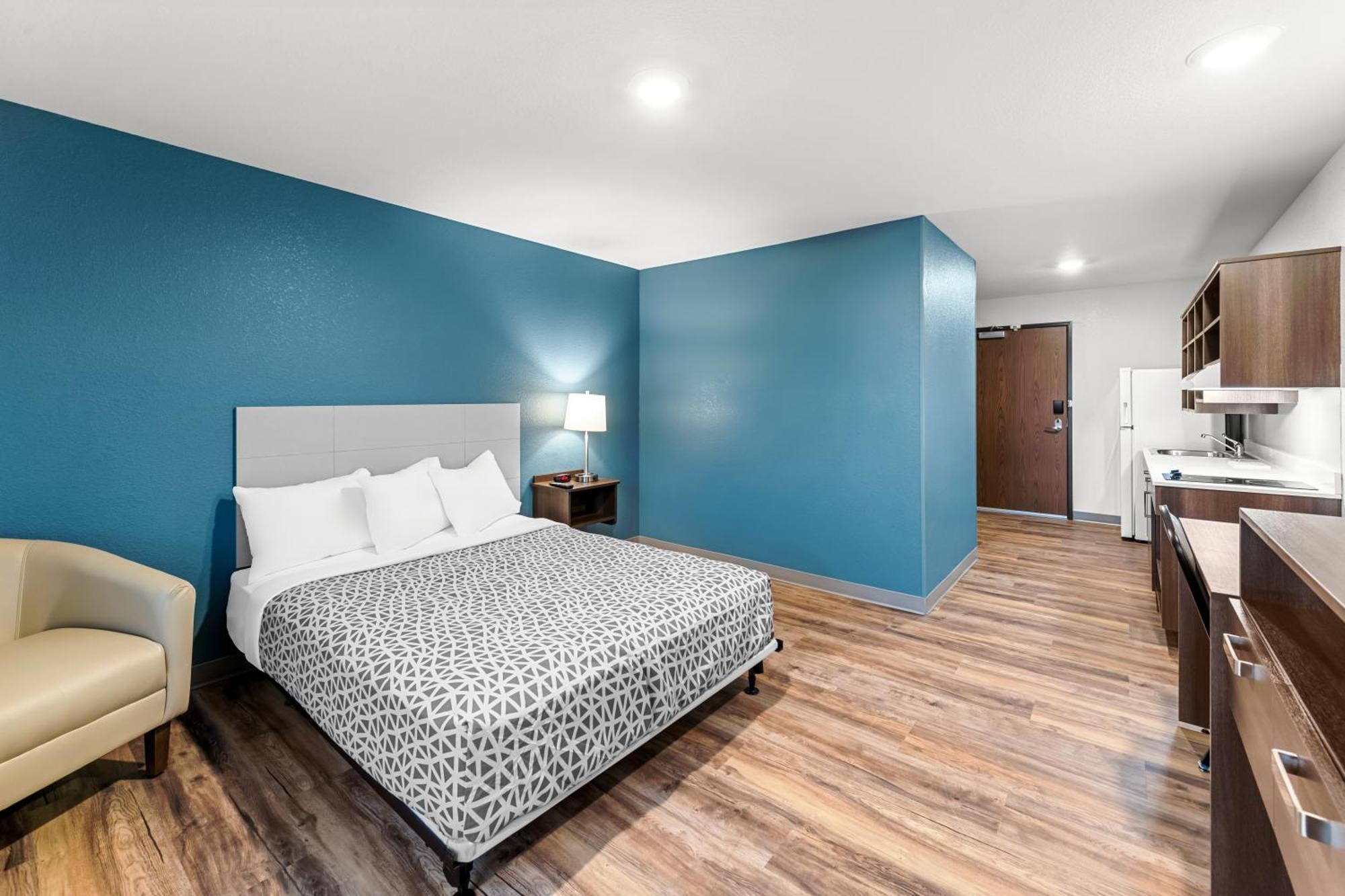 Woodspring Suites Kansas City Airport Экстерьер фото