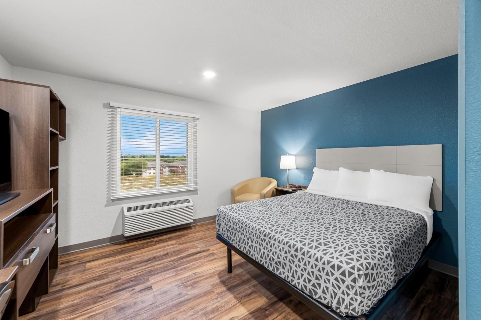 Woodspring Suites Kansas City Airport Экстерьер фото